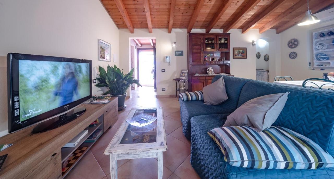 Casa Vacanze " Is Meris " 캐피타나 외부 사진