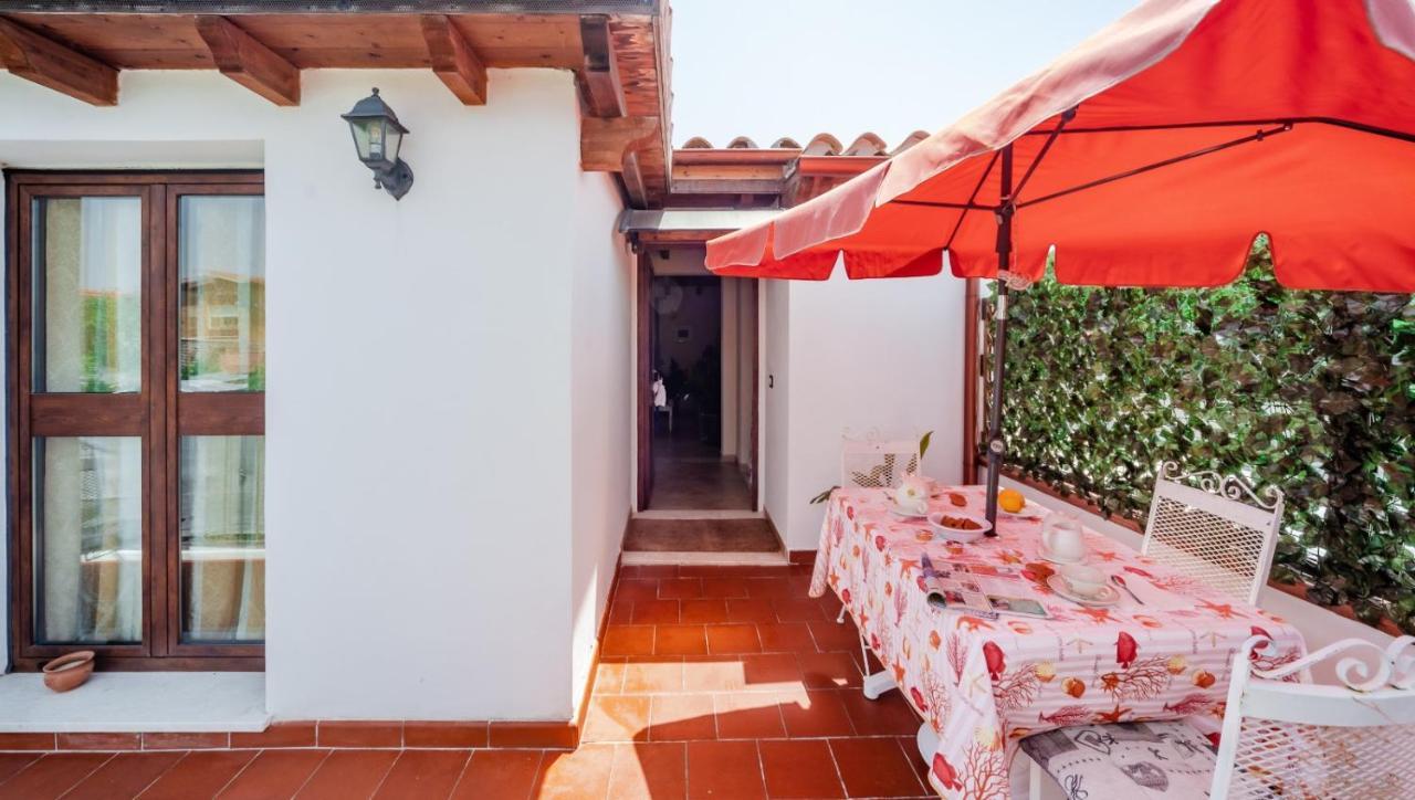 Casa Vacanze " Is Meris " 캐피타나 외부 사진